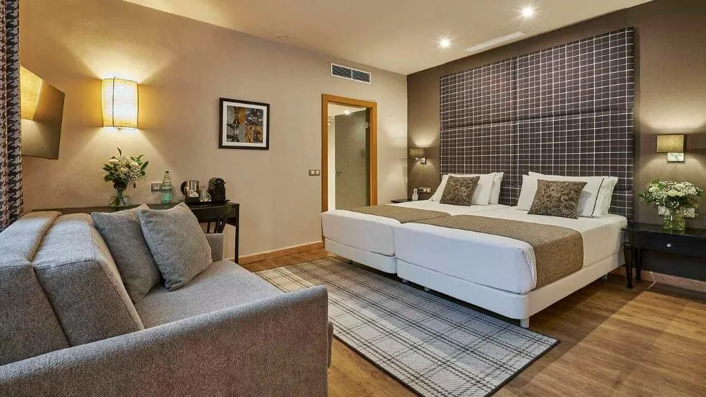 TRIPLE COMFORT Room, Hesperia Barri Gòtic, Barcelona