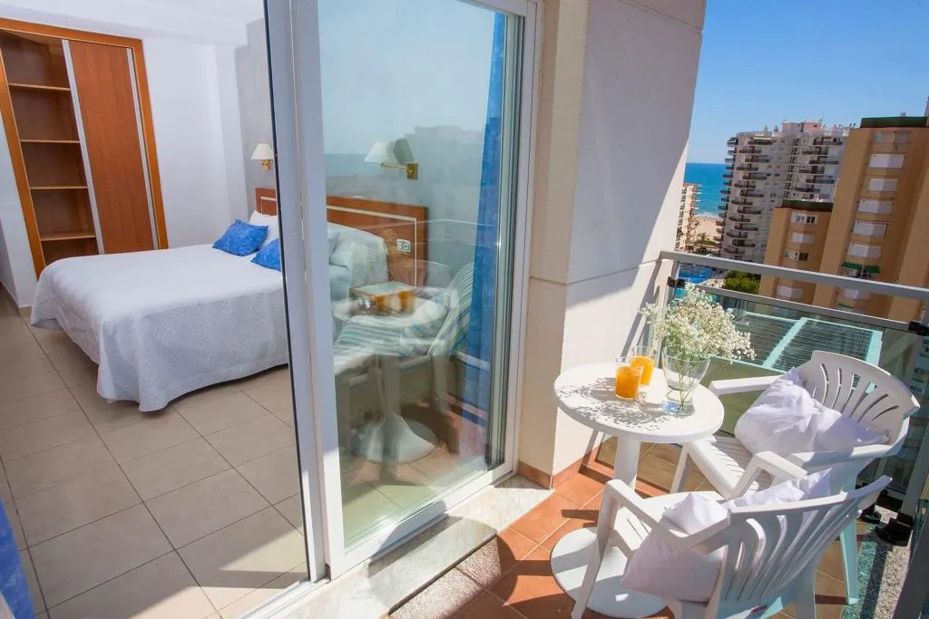 Room, Don Pablo, Valencia