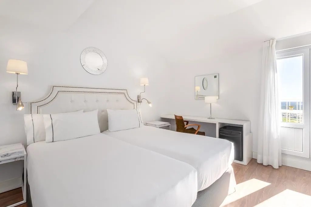 DOUBLE SINGLE USE WITH TERRACE Room, Dorma Victoria Palace, Madrid