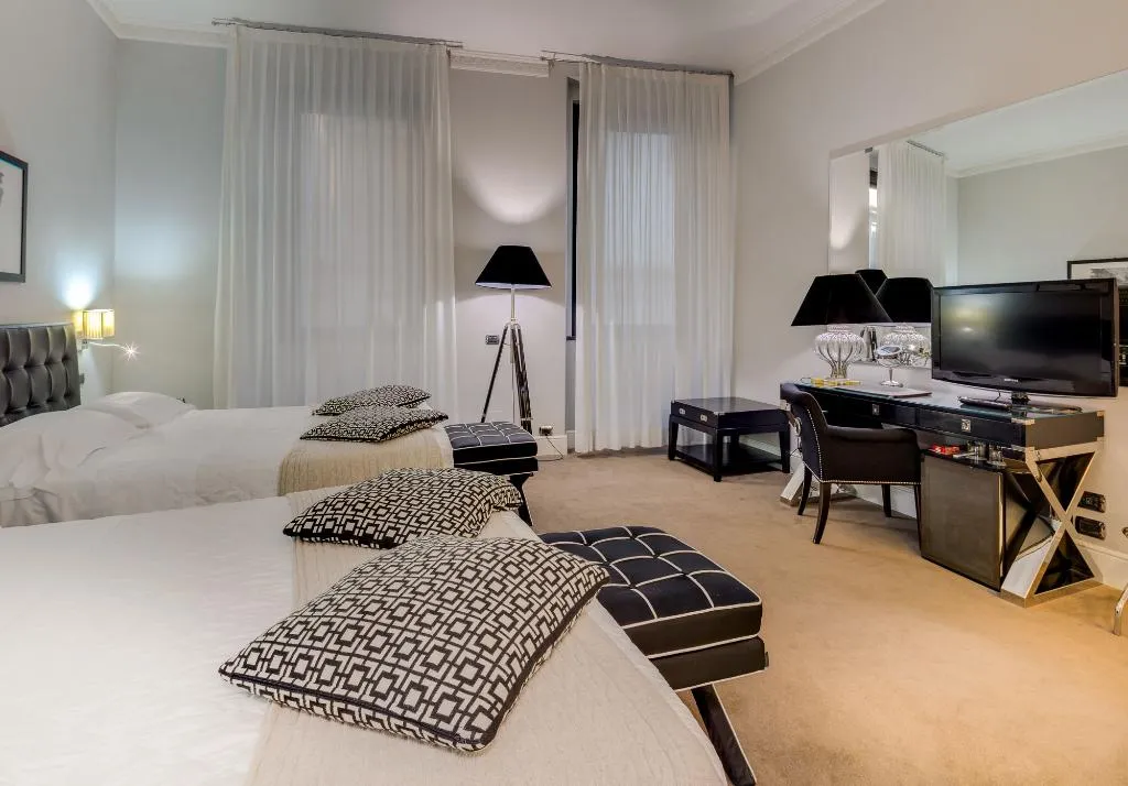 QUADRUPLE STANDARD Room, Roma, Florence