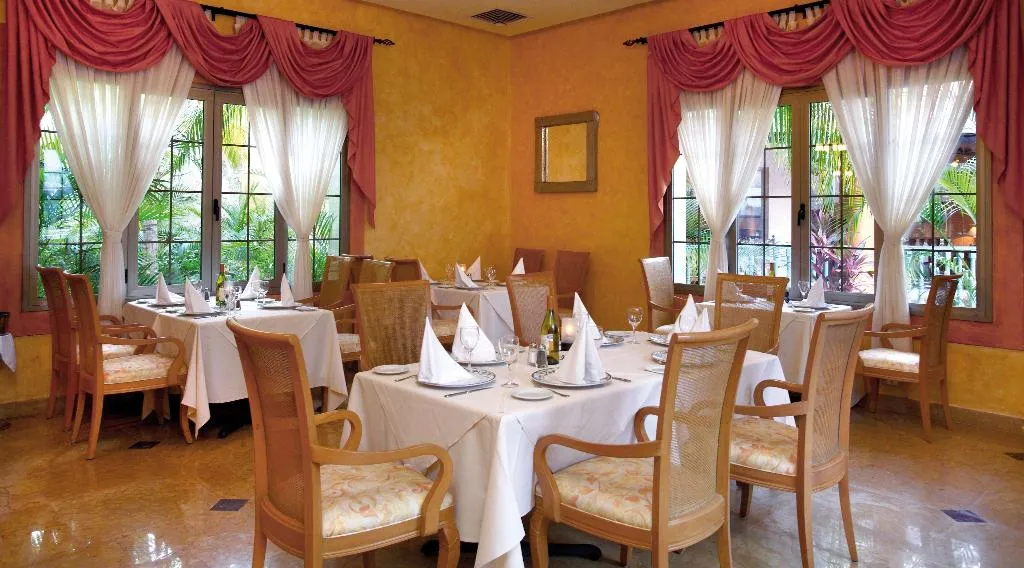 Restaurant, Barceló Maya Colonial, Cancun Area