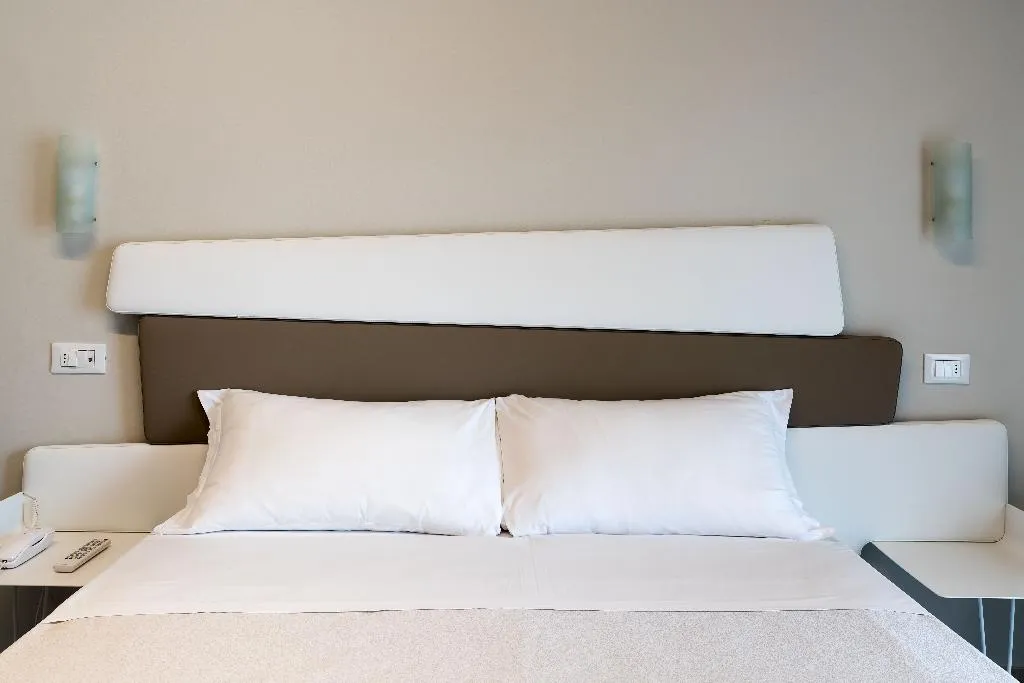 DOUBLE SUPERIOR Room, Saracen Sands Hotel & Congress Centre, Palermo