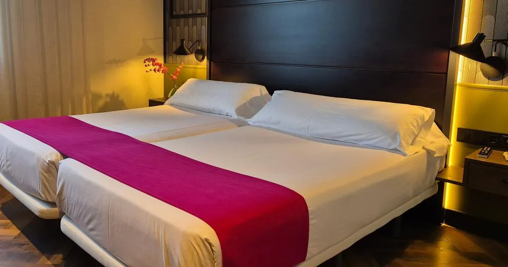 Double or Twin STANDARD Room, Hotel Vertice Sevilla Aljarafe, Seville