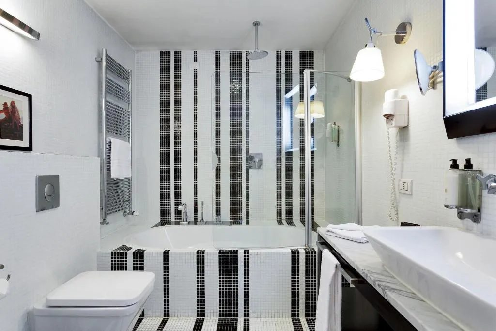 TRIPLE STANDARD Room, Italiana Hotels Milan Rho Fair, Milan