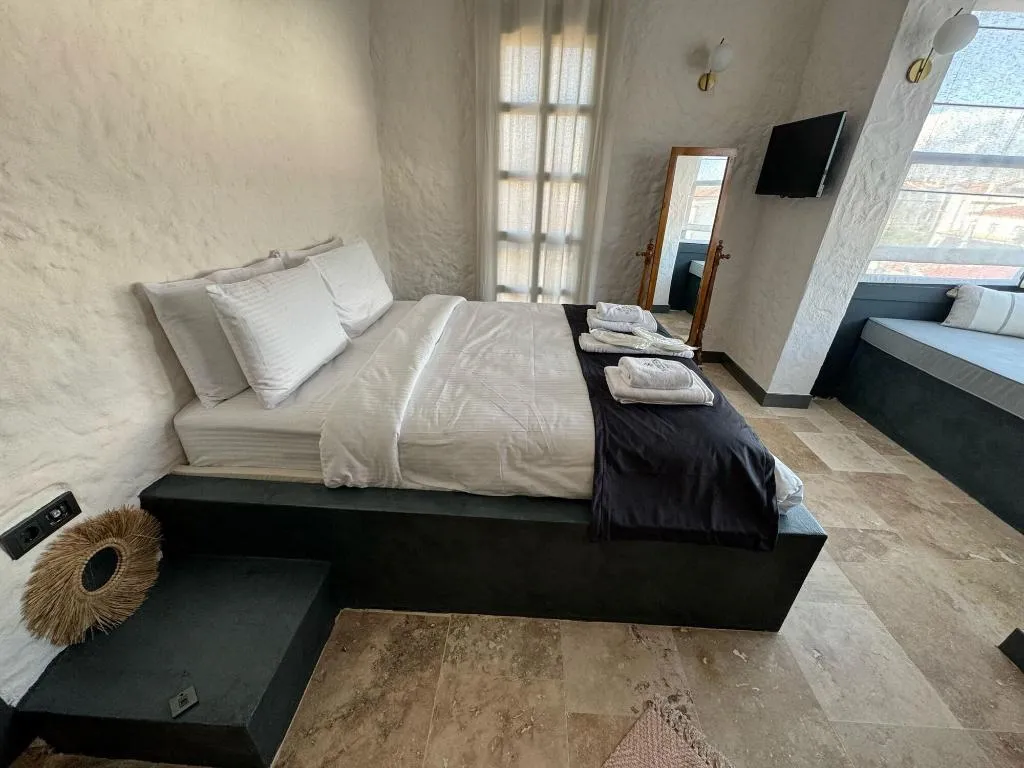 Room, Molen Alaa Ati, Izmir