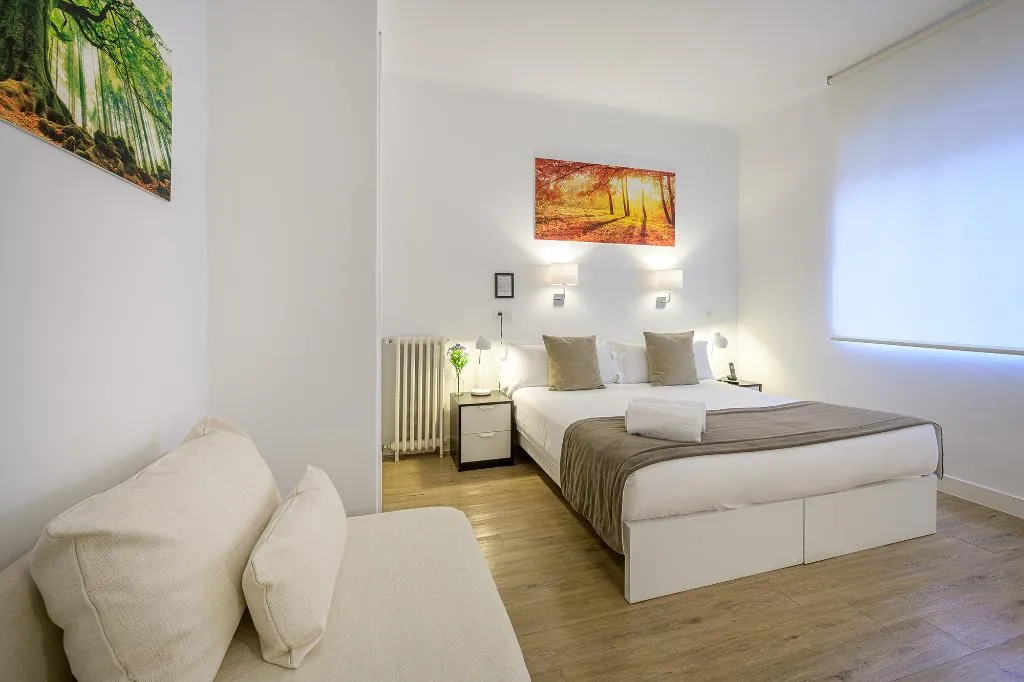 DOUBLE STANDARD Room, NeoMagna Madrid, Madrid