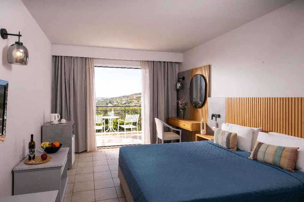 FAMILY ROOM GARDEN VIEW Room, Mare Village, Crete