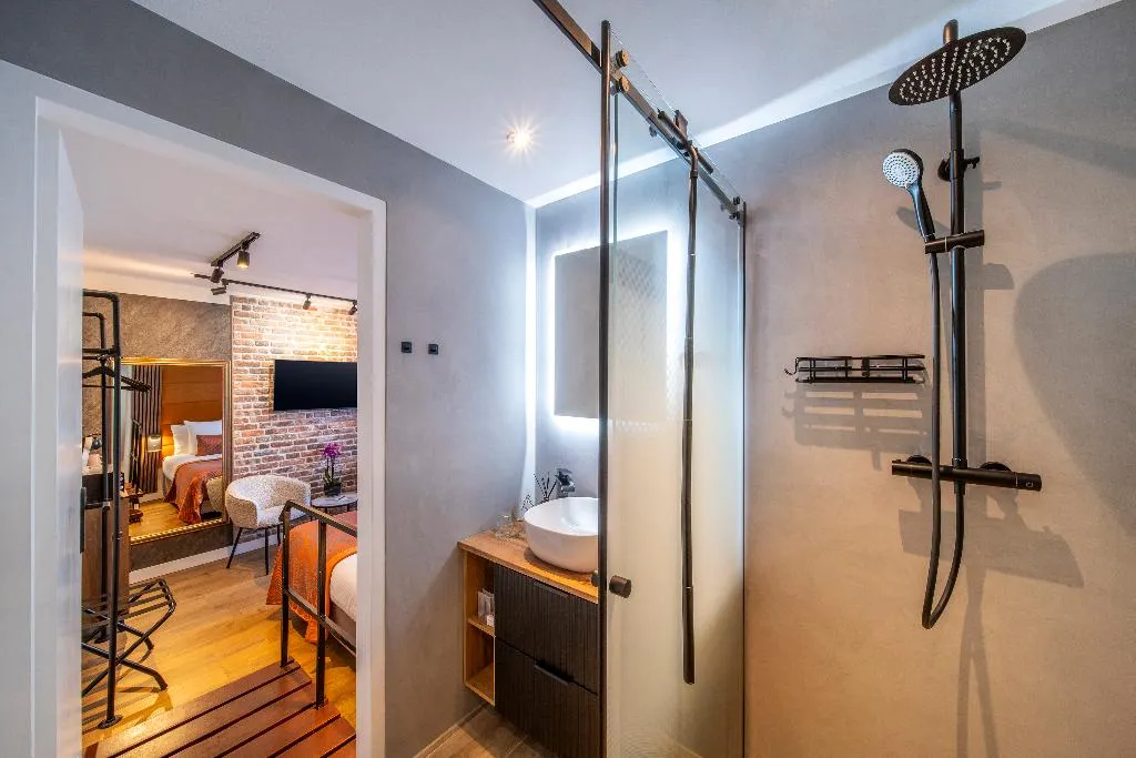 Double or Twin STANDARD Room, Hotel Jupiter, Amsterdam