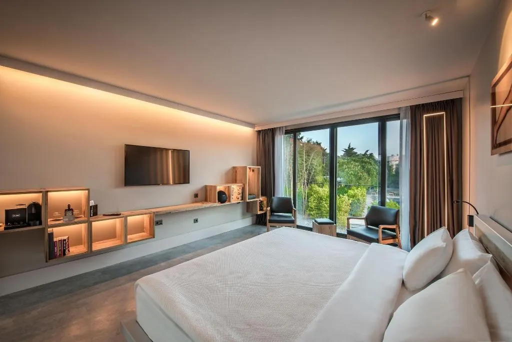 Room, Warehouse By The Stay, Izmir