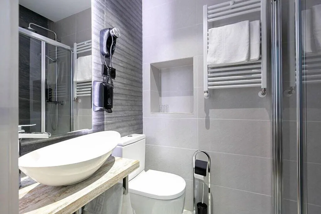 Room, Hostal Anta N Marta N, Madrid