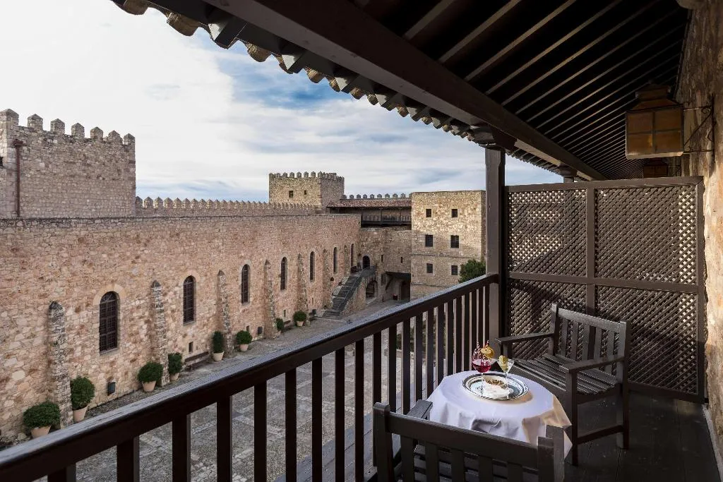 DOUBLE SUPERIOR Room, Parador de Sigüenza, Madrid