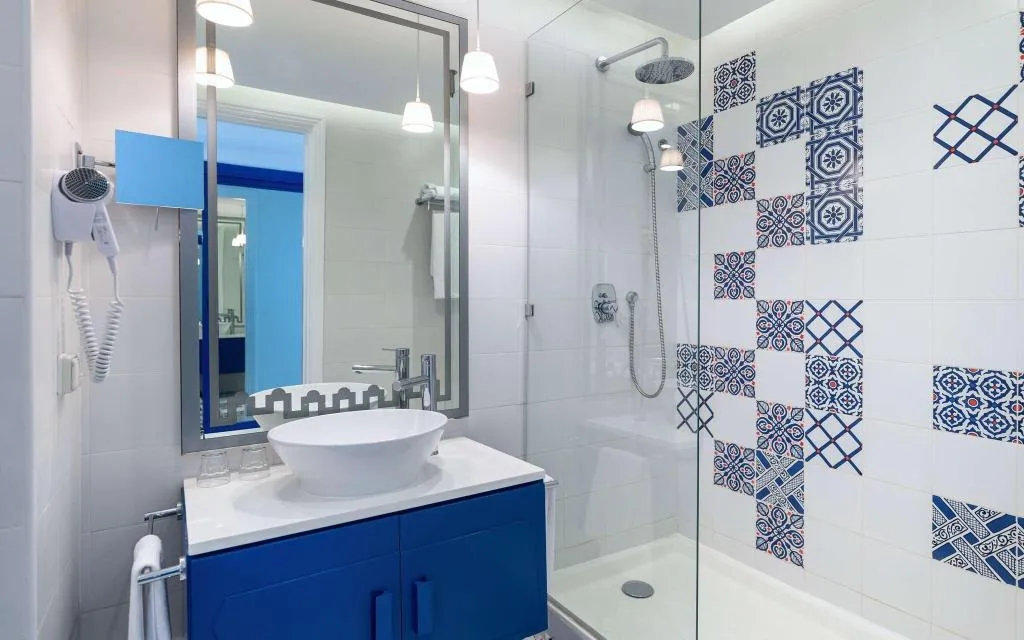 DOUBLE KING SIZE BED Room, Radisson Blu Resort & Thalasso Hammamet, Tunisia