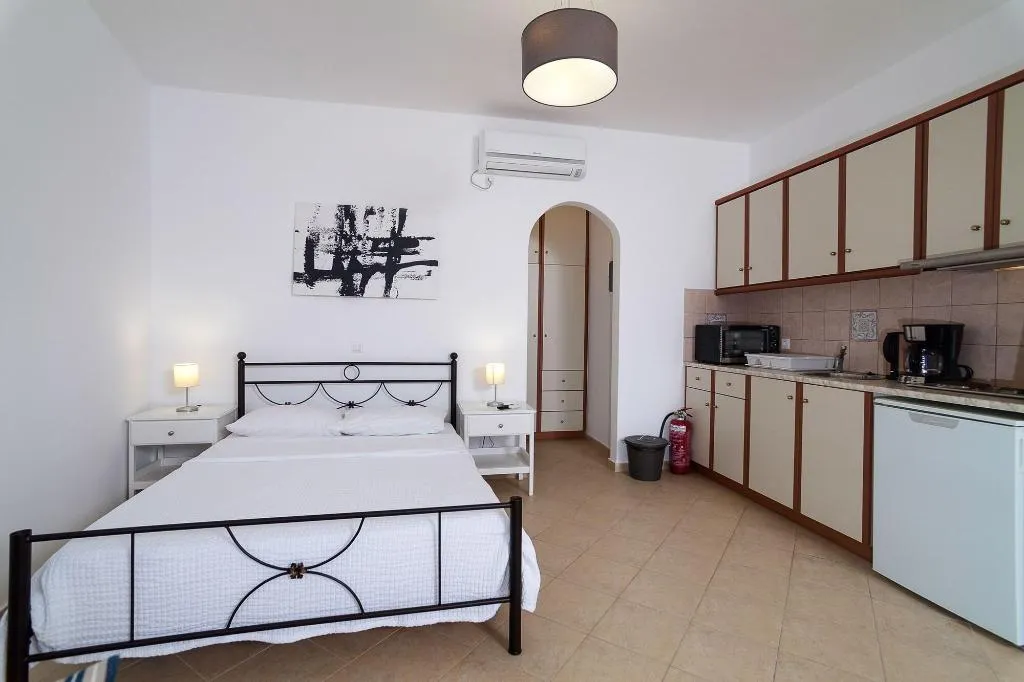Room, Aelia Suites, Santorini