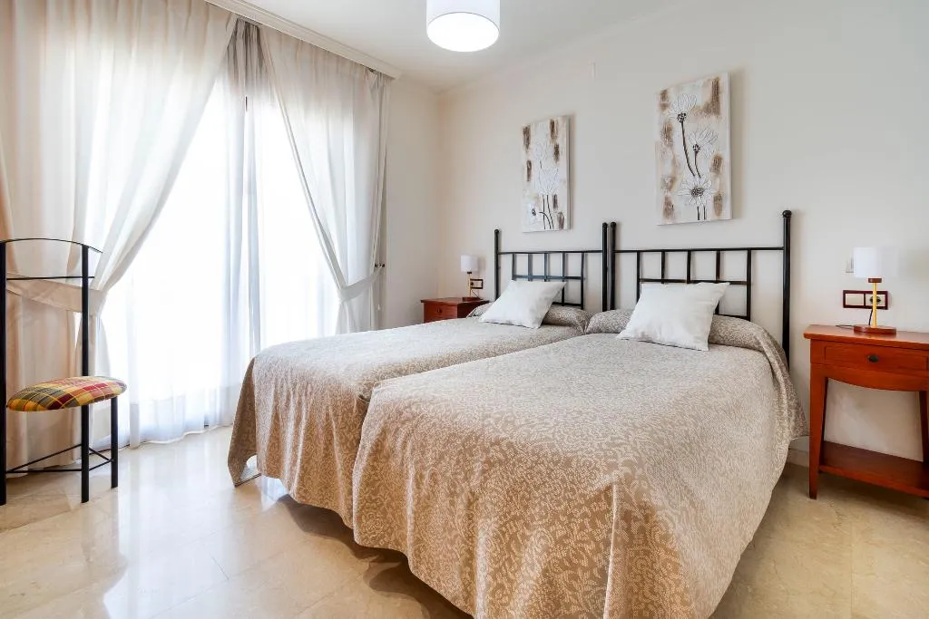 APARTMENT CAPACITY 4 ONE BEDROOM Room, Albir Confort Avenida Apartamentos, Costa Blanca