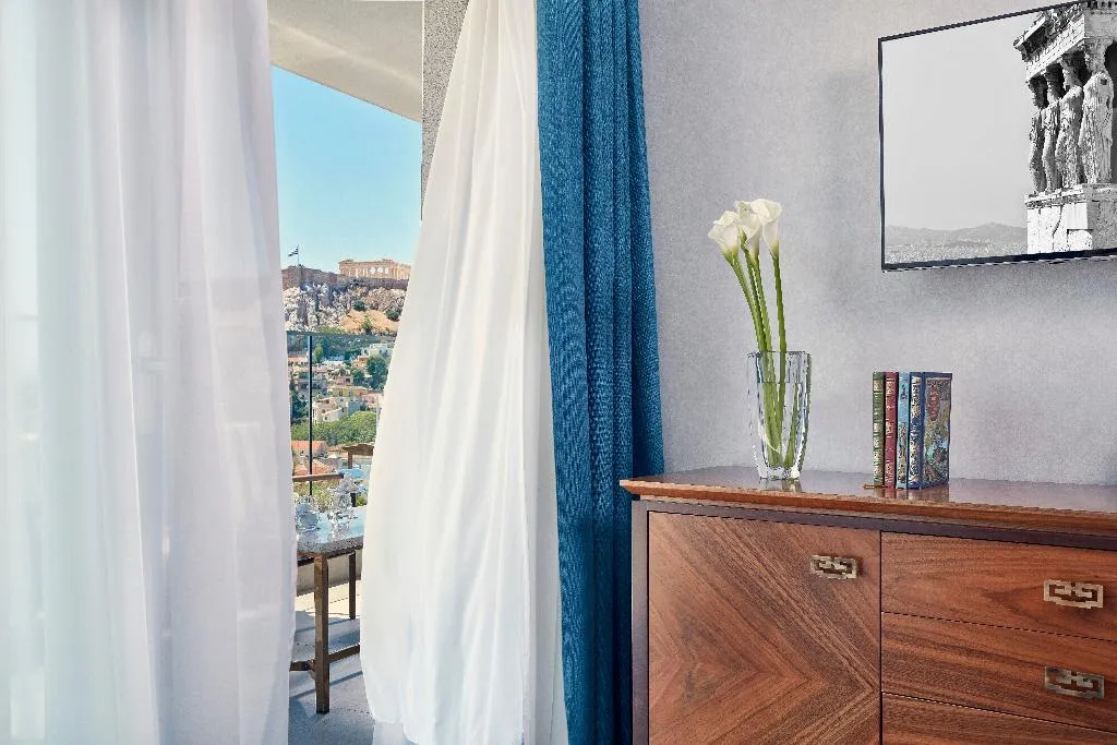 SUITE WITH VIEWS Room, Electra Metropolis, Athens