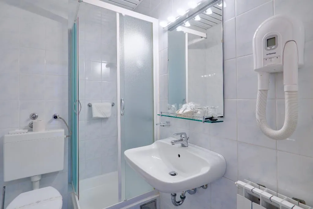 SINGLE STANDARD Room, Komodor, Dubrovnik
