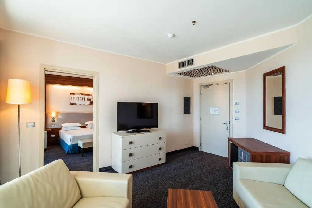 SUITE HARBOUR VIEW Room, Delta Hotels By Marriott Olbia Sardinia, Olbia