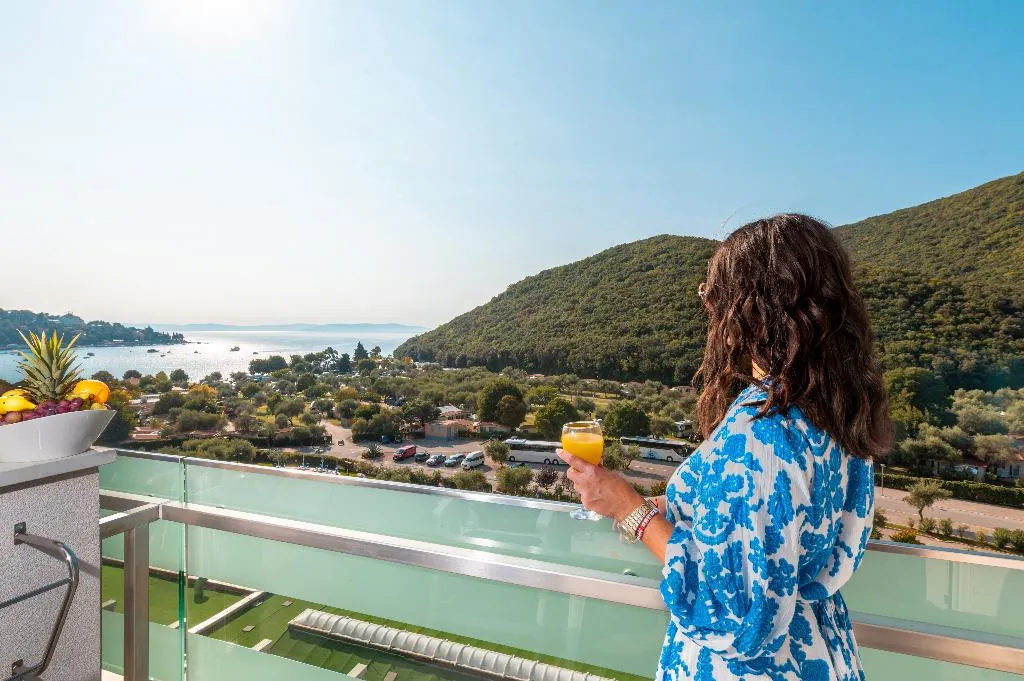 DOUBLE SIDE SEA VIEW WITH BALCONY Room, Hotel Narcis, Istria