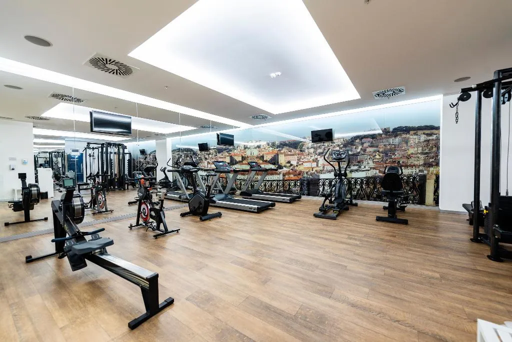 Sports and Entertainment, Jupiter Lisboa Hotel – Rooftop & Spa, Lisbon