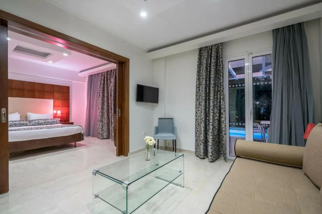 SUITE CAPACITY 4 Room, Zante Park Hotel, BW Premier Collection, Zante