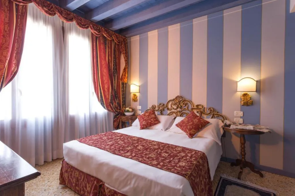 Double or Twin STANDARD Room, Tiziano, Venice