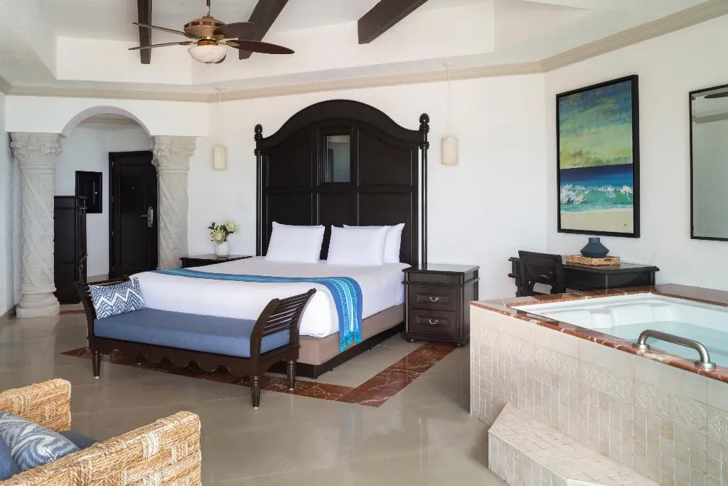 JUNIOR SUITE KING SIZE BED Room, Hyatt Zilara Cancun, Cancun Area