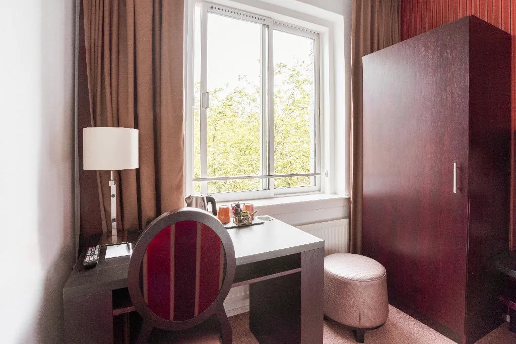 DOUBLE SINGLE USE STANDARD Room, Hotel Beethoven Amsterdam, Amsterdam