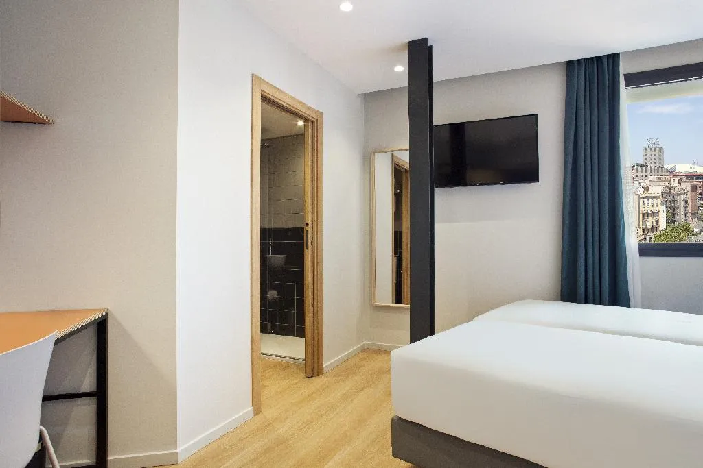 DOUBLE STANDARD Room, Brick Barcelona, Barcelona