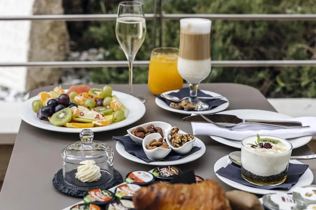 Room, Armerun Heritage Hotel & Residences, Split