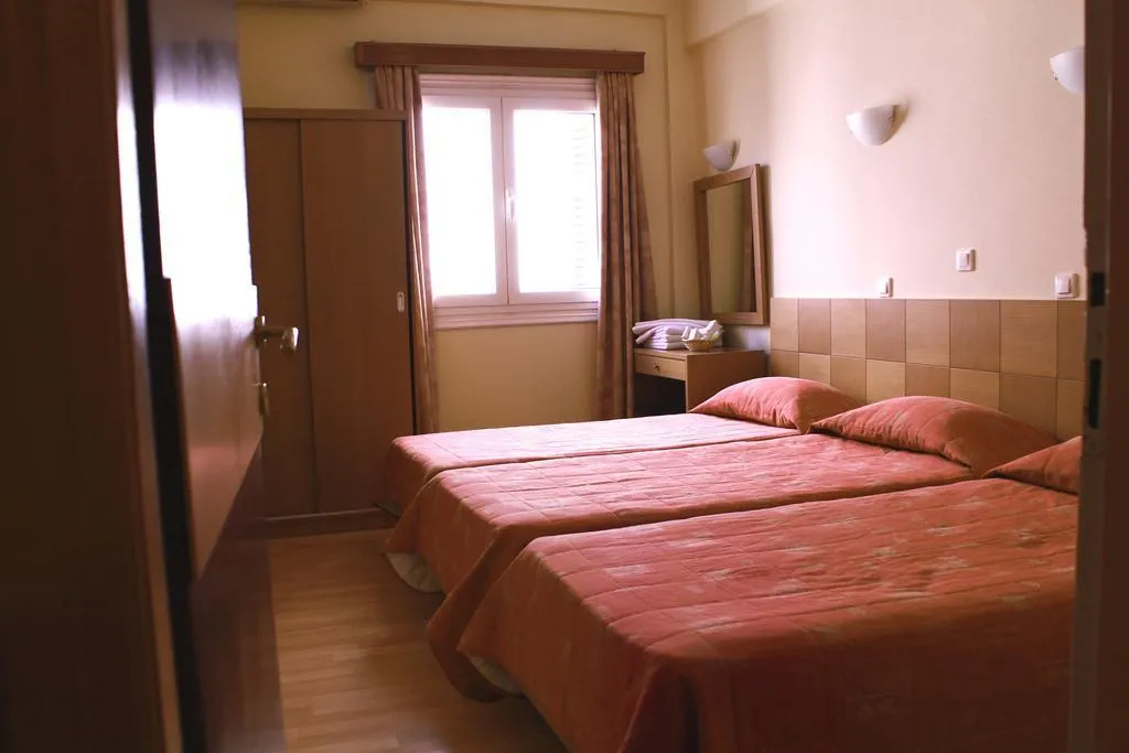TRIPLE STANDARD Room, Aristoteles, Athens