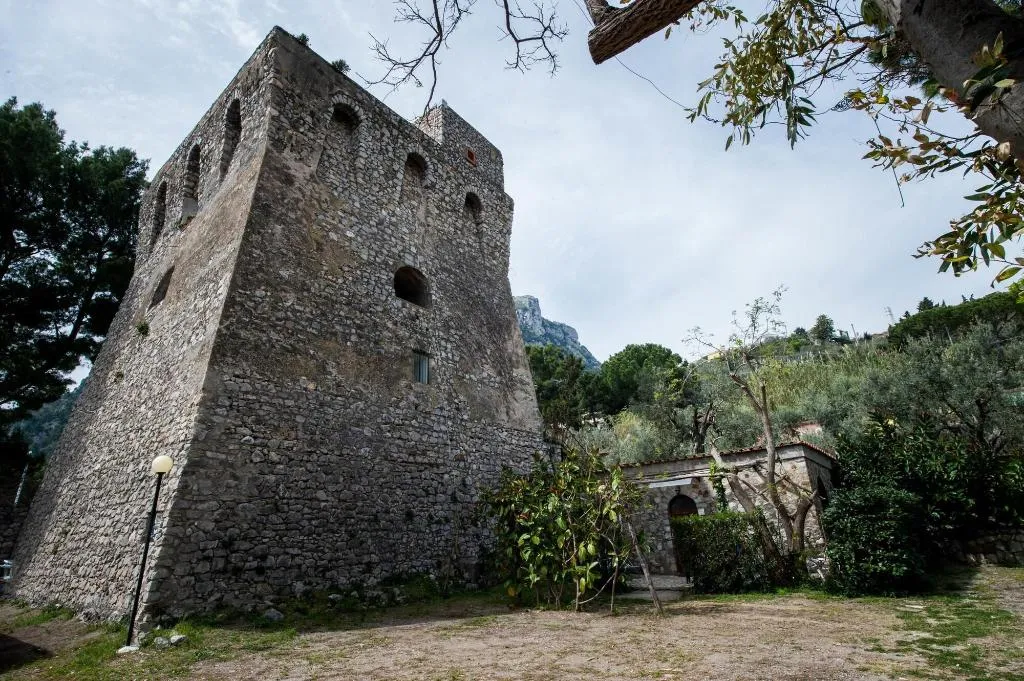 Sports and Entertainment, Marina del Cantone Chalet, Naples