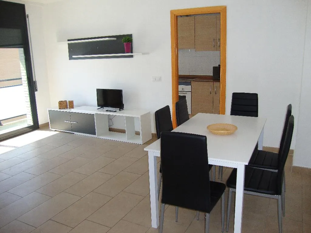 APARTMENT CAPACITY 6 TWO BEDROOMS Room, Apartamentos Las Palmeras 3000, Valencia