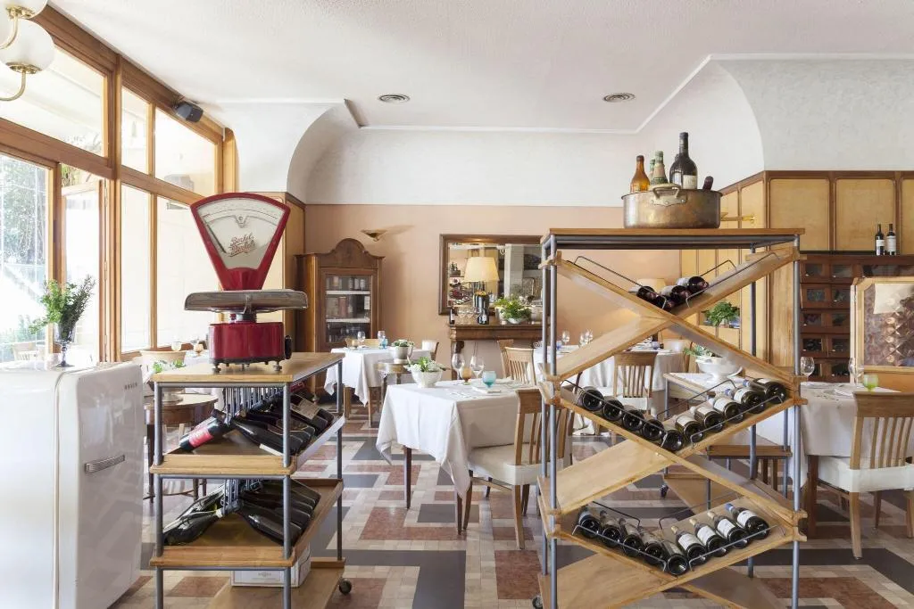 Restaurant, Cacciani Giadrina, Rome