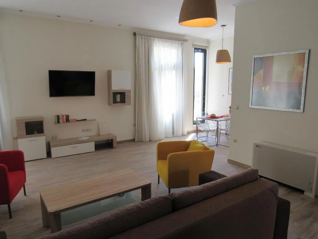 Room, Kerameion, Athens