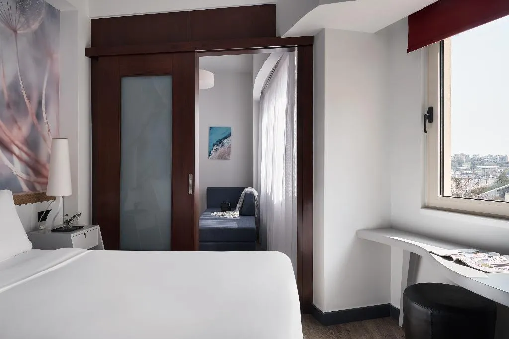 TRIPLE SUPERIOR CITY VIEW Room, Lato Boutique Hotel, Crete