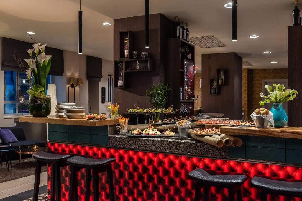 Bar, NYX Hotel Milan by Leonardo Hotels, Milan