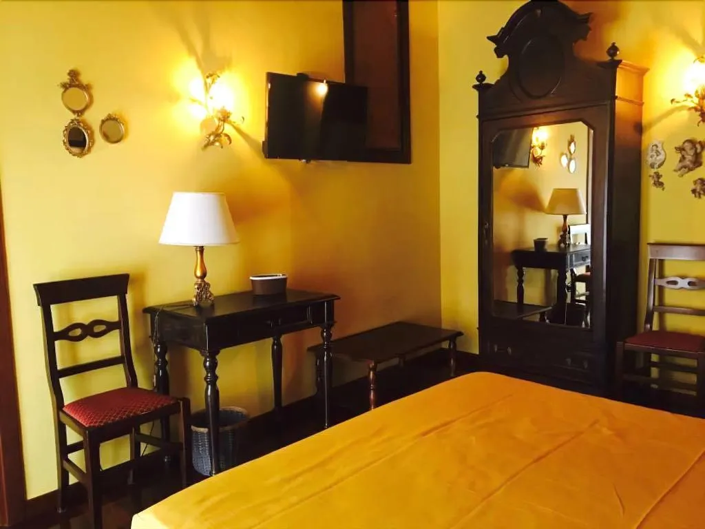 Room, B B Il Nascondiglio Di Esta A, Catania