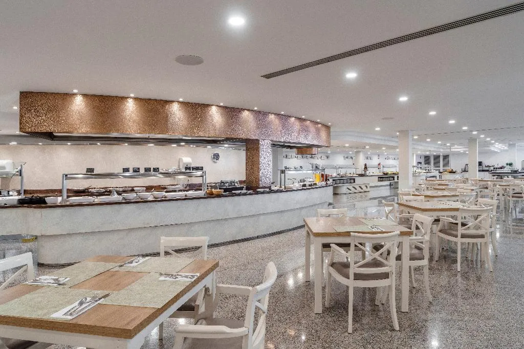 Restaurant, Alua Gran Camp de Mar Hotel, Majorca