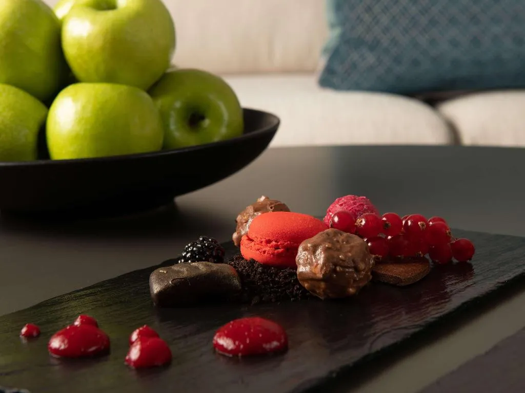 SUITE CLUB KING BED Room, Sofitel Athens Airport, Athens