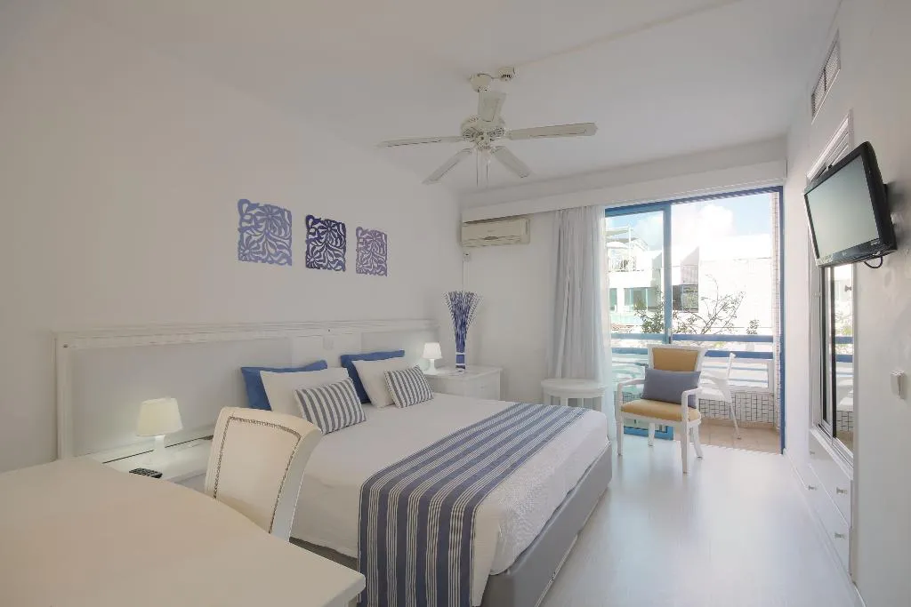 Room, Nereus, Cyprus