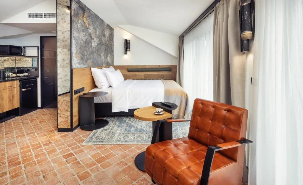 JUNIOR SUITE PENTHOUSE Room, Nomadic Urban Premium Suites, Krakow