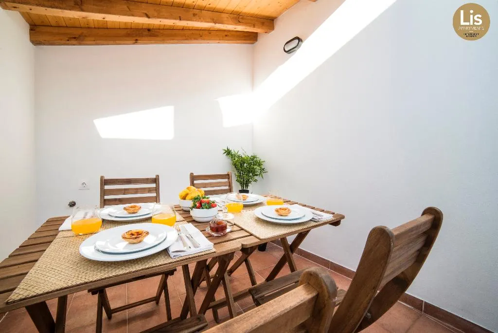 Terrace, Lis Apartments, Lisbon