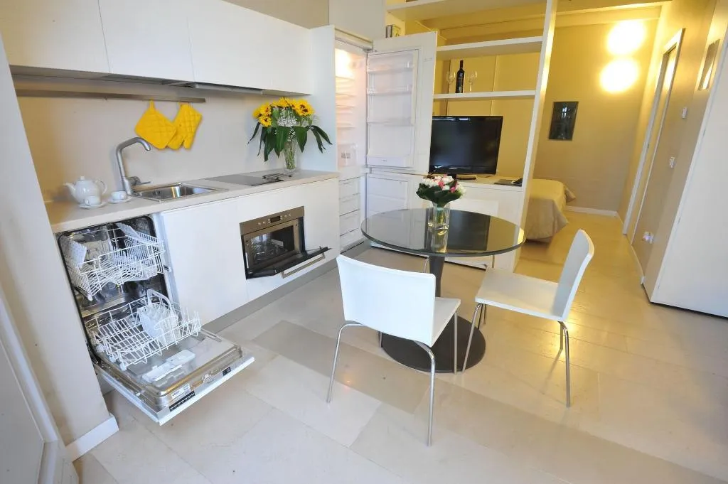 Room, Villa Avellino, Naples
