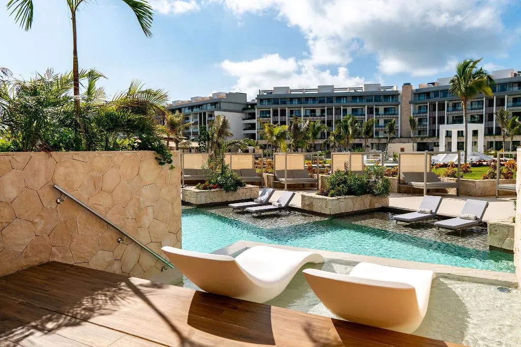 JUNIOR SUITE WITH PRIVATE POOL Room, Majestic Elegance Costa Mujeres All Inclusive, Cancun Area