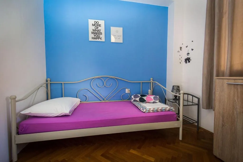 Room, Crazy House Hostel Pula, Istria
