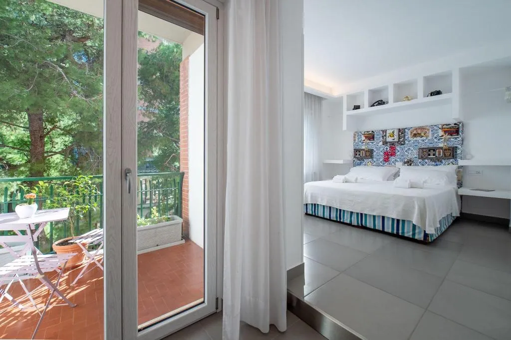 JUNIOR SUITE QUEEN SIZE BED Room, Casa Evelina Sorrento, Naples