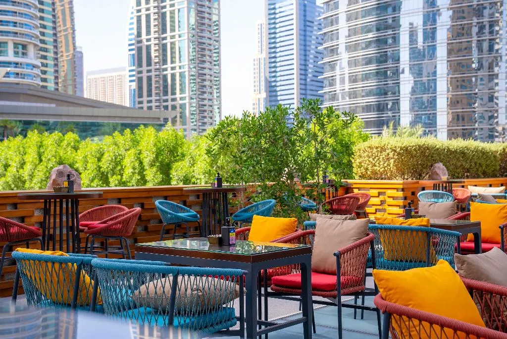 Restaurant, voco Bonnington Dubai, Dubai