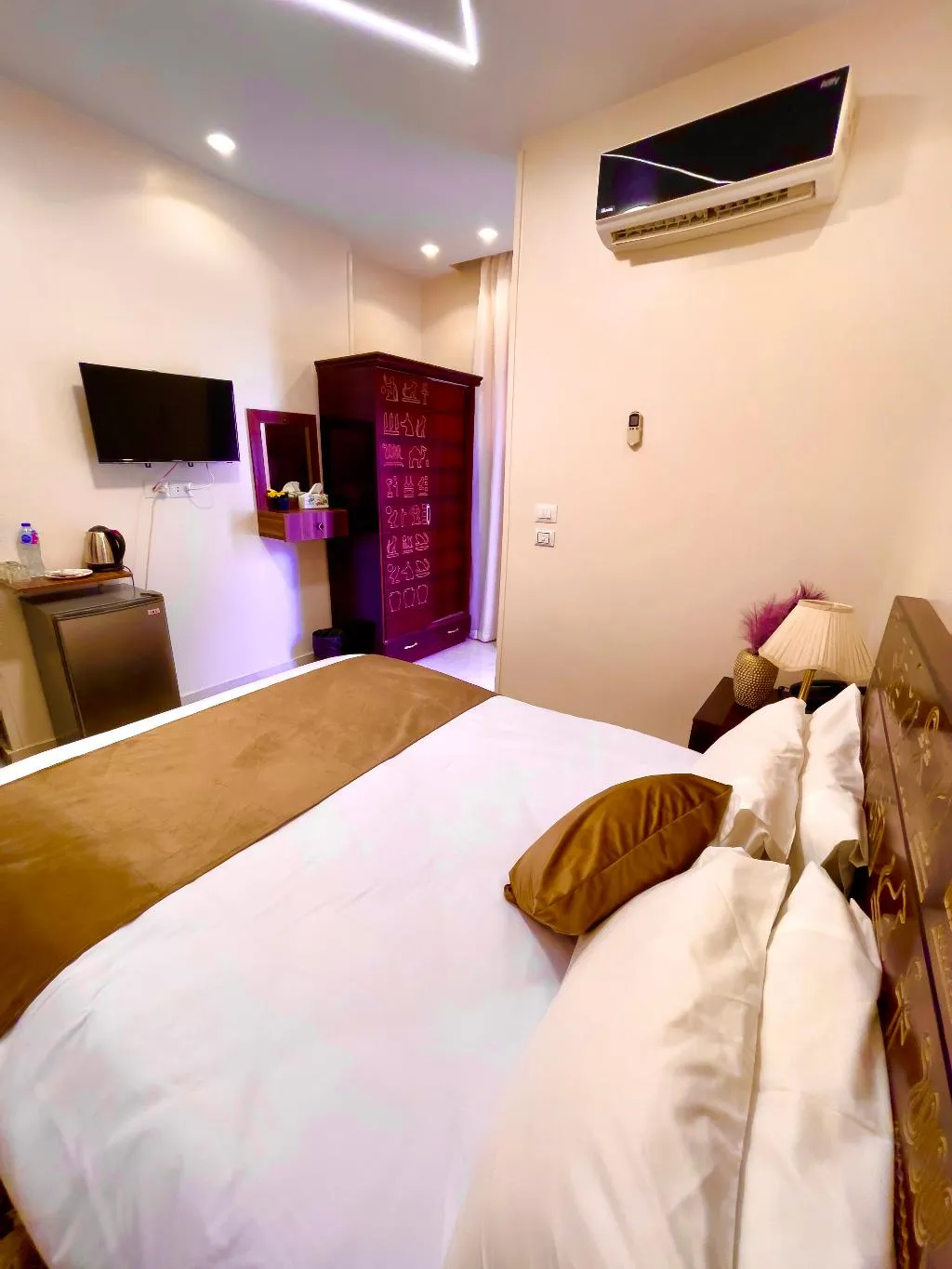 DOUBLE DELUXE WITH BALCONY Room, Nemes Pyramids View Inn, Cairo