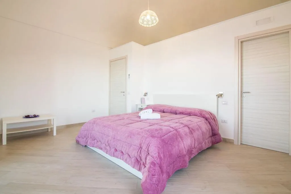 Room, Villa Mariagiovanna, Naples
