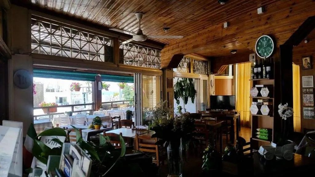 Restaurant, Myriama Apartments, Cyprus